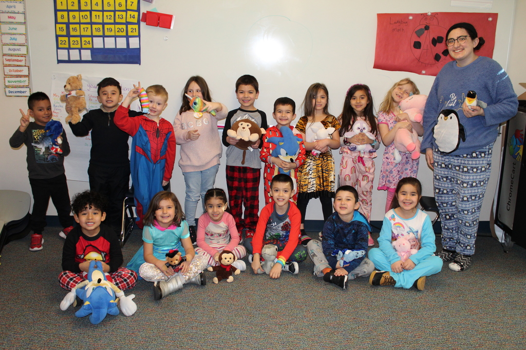 CFL students and teacher in pajamas